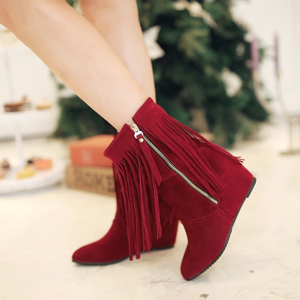 Дамски боти с вътрешна платформа с ресни и страничен цип в черен, кафяв, бежов и червен цвят