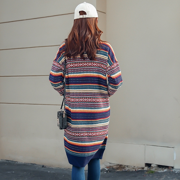 Дамска многоцветна жилетка с предни джобове, подходяща за студените месеци месеци