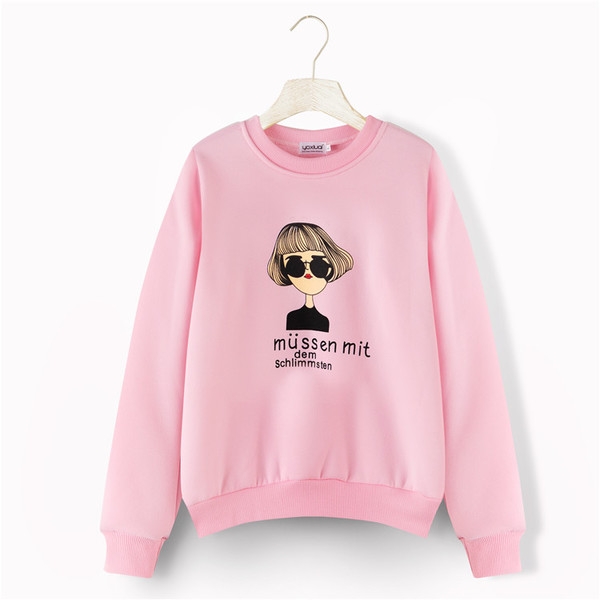 Дамски свежи блузи в най-различни щампи, подходящи за ежедневие