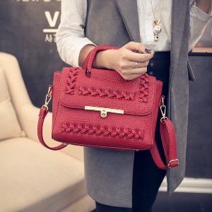 Дамски удобни чанти от изкуствена кожа червени, лилави, сиви с мека повърхност 