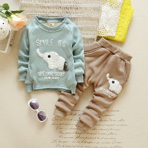 Бебешки и детски комплекти от две части - от суичър или блузка и дълги панталони - есенни и зимни за момчета и момичета