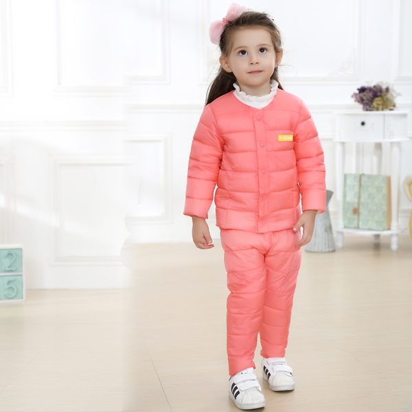 Παιδικό χειμερινό σετ για κορίτσια σε τρία χρώματα - κόκκινο ροζ και μπλε  από δύο κομμάτια 