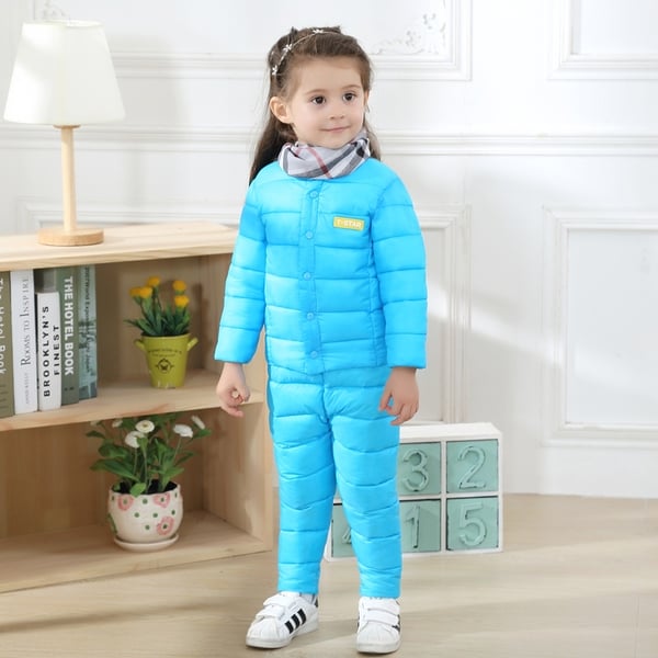 Παιδικό χειμερινό σετ για κορίτσια σε τρία χρώματα - κόκκινο ροζ και μπλε  από δύο κομμάτια 