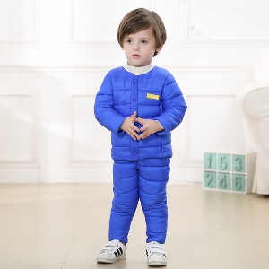 Παιδικά χειμωνιάτικα και ζεστά σετακια  μπουφάν  και παντελόνι με συνδυασμό βαμβακιού και πολυεστέρα