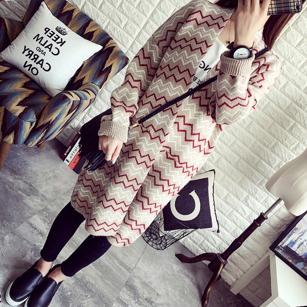 Дамска есенна шарена топла жилетка, във тъмен и по-светъл вариант стандартен размер