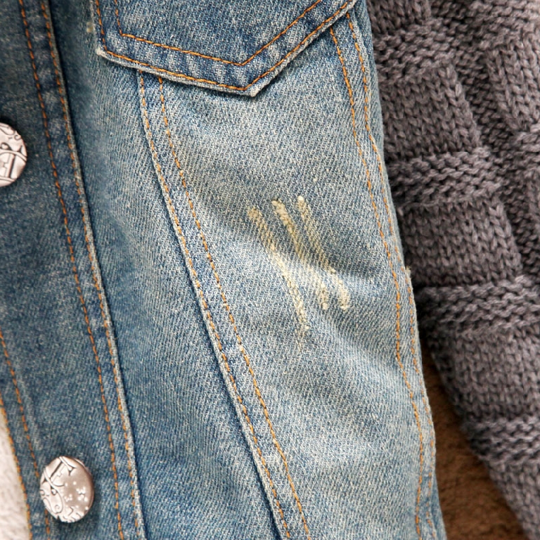 Дамско дънково яке с пух с мека подплата от вътрешната страна на якето