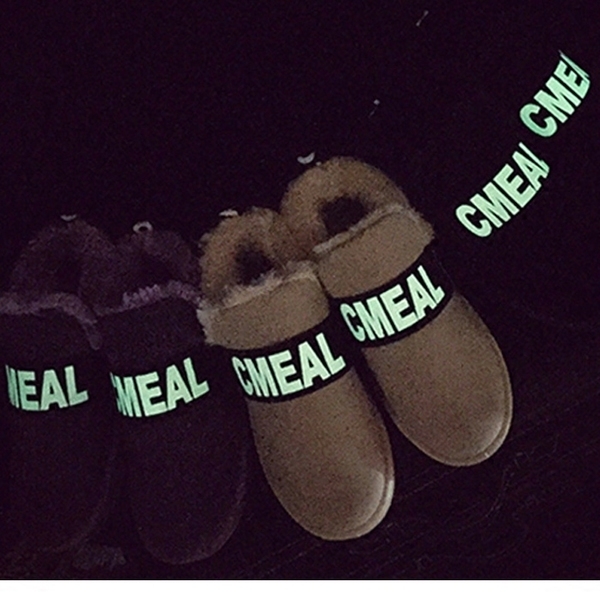 Ζεστεές γυναικείες μπότες σε καφέ, μαύρο, μωβ και μπεζ χρώμα με παχιά σόλα και αδιάβροχη