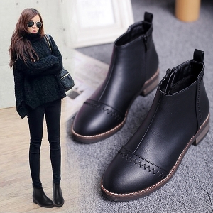Γυνακείες  μπότες χειμωνιάτικες σε γκρι και μαύρο χρώμα με φερμουάρ
