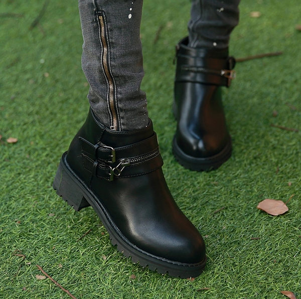 Дамски кожени боти в британски ретро стил с устойчива подметка и катарами в черен и сив цвят