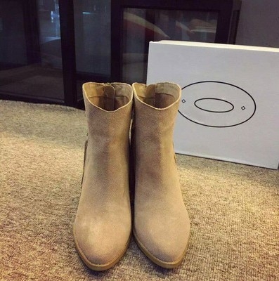 Дамски стилни боти от еко кожа на висок ток с ресни в черен и бежов цвят