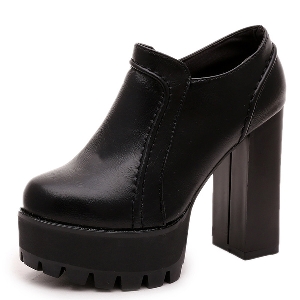 Γυναικείες μπότες με ψηλά τακούνια - αδιάβροχα σε μαύρο, γκρι και κόκκινο χρώαμα σε διάφορα μοντέλα - zip λουράκι, ελαστική, με 