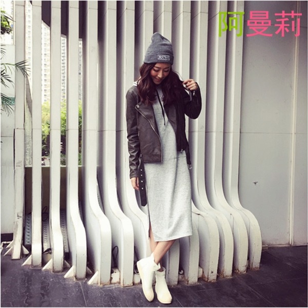 Дамски гумени боти в черен и бял цвят - противоплъзгащи и дишащи