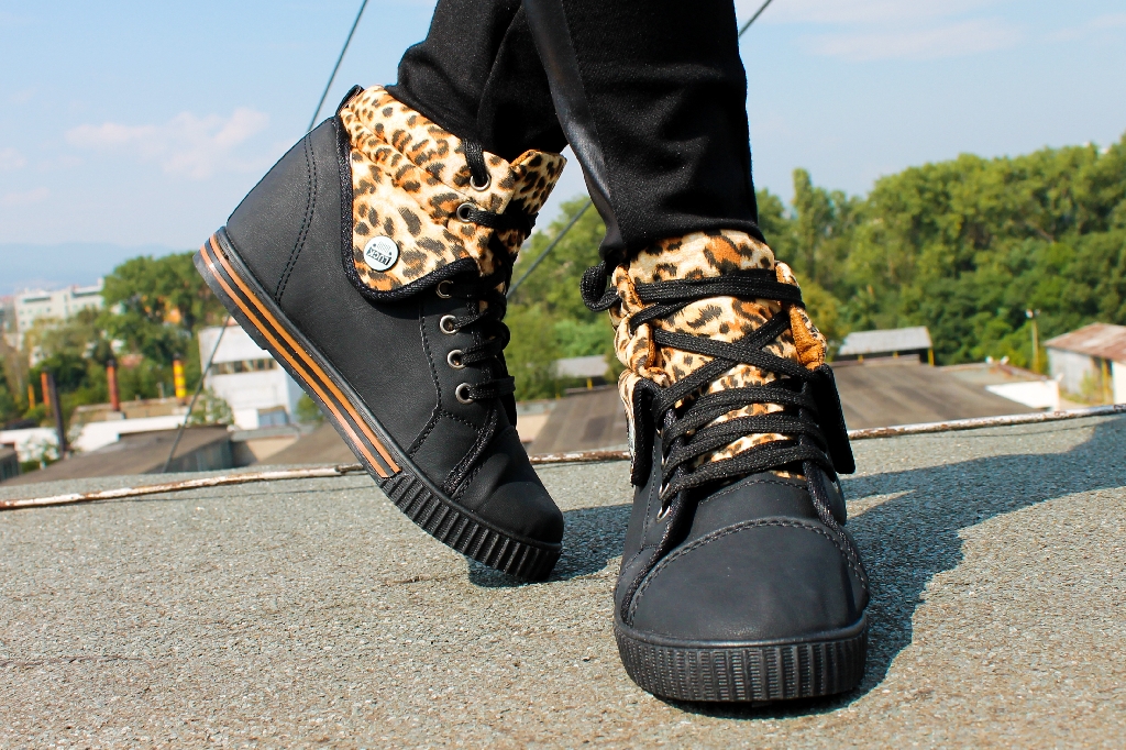 Кецове Ernes в 2 цвята