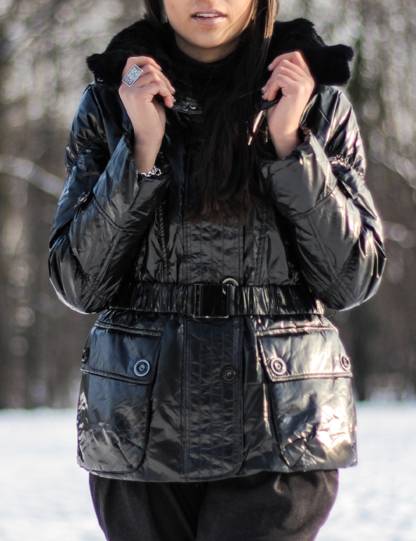 Яке с Гъши Пух в Черно