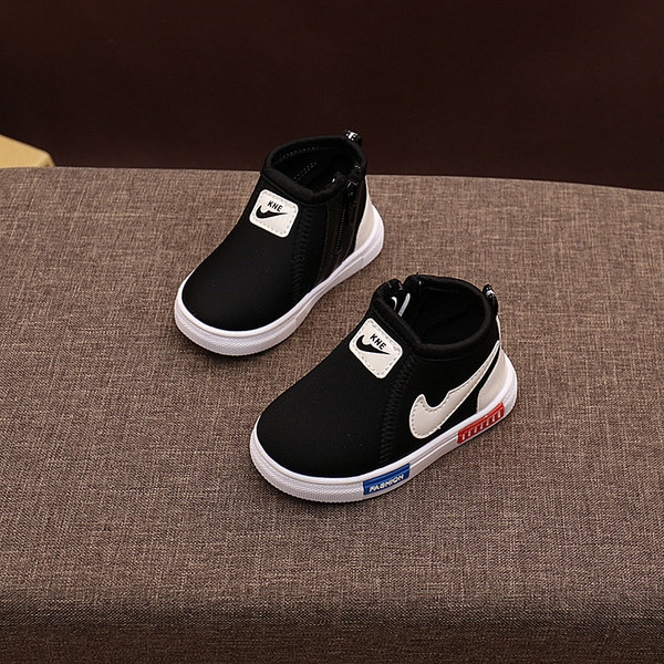 Детски спортно боти за момичета и момчета в черен, син и червен цвят