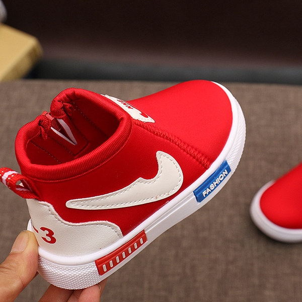 Детски спортно боти за момичета и момчета в черен, син и червен цвят