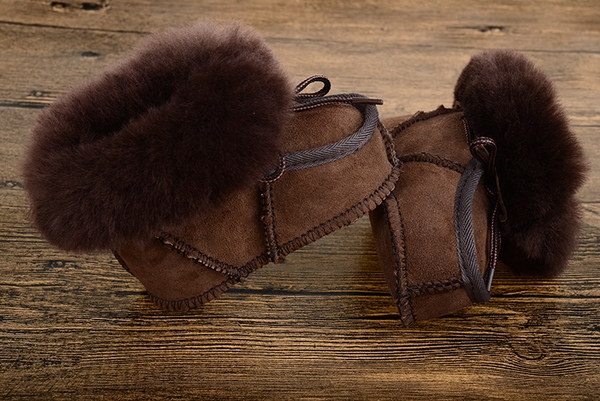 Бебешки дебели боти за момичета с връзки в черен, леопардов, цикламен, бежов, кафяв, тъмнокафяв, син, тъмносин, червен, жълт и л