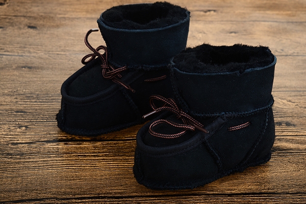 Бебешки дебели боти за момичета с връзки в черен, леопардов, цикламен, бежов, кафяв, тъмнокафяв, син, тъмносин, червен, жълт и л