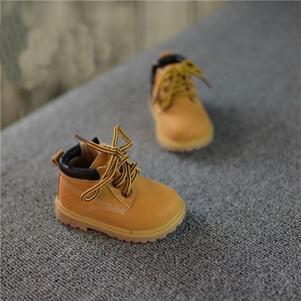 Детски боти за сняг за момчета в черен и жълтокафяв цвят с връзки