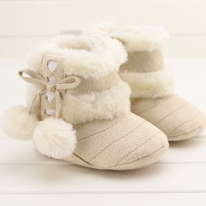 Παιδικές ζεστά μπότες  πάνω από 18 μοντέλα, άνετα και μαλακά σε διαφορετικά χρώματα