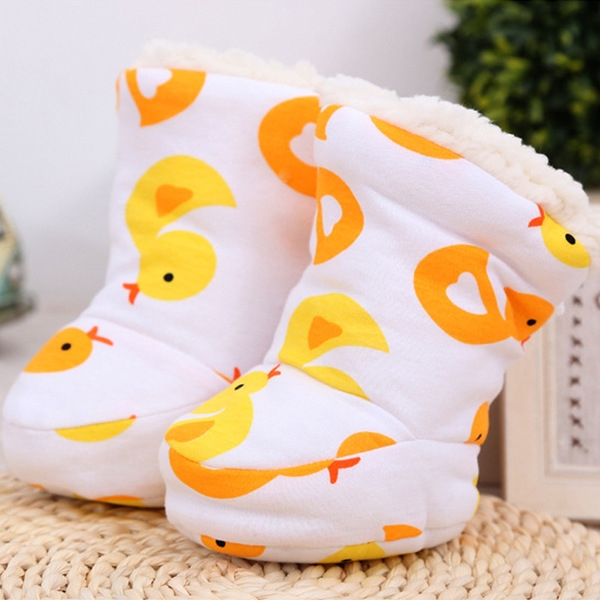 Топли дебели детски боти за момичета и момчета в няколко шарки - на патета, на звезди, на маймунки, на сърца