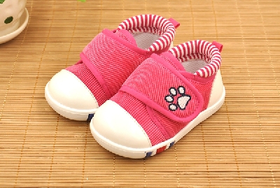 Παιδικά πάνινα παπούτσια για κορίτσια και αγόρια σε ροζ, κυκλάμινο, κόκκινο, μπεζ και σκούρο μπλε χρώμα