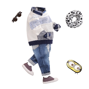 Κομψό παιδικό πουλόβερ για αγόρια σε τρία χρώματα με κολάρο σε σχήμα O