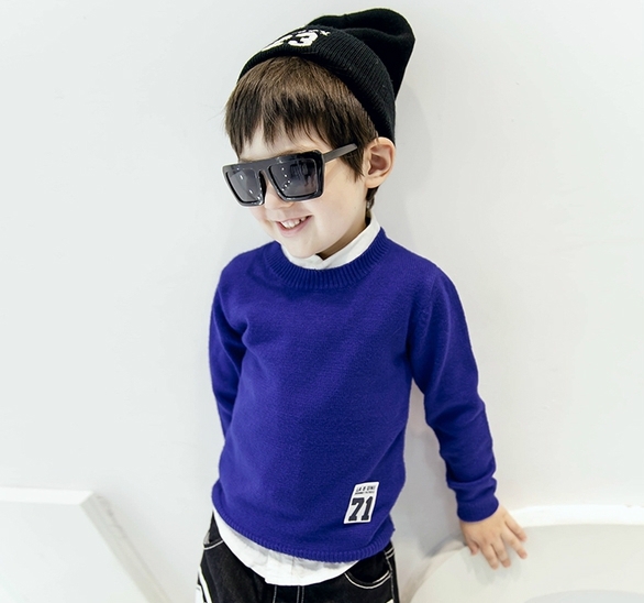 Детски пуловер за момчета тип Слим с О-образна яка в розов, син, зелен, оранжев, черен и виненочервен цвят