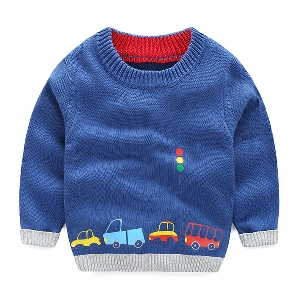 Детски пуловер за момчета в сив, син и тъмносин цвят с анимационни изображения и О-образна яка