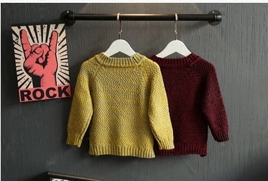 Детски вълнен пуловер за момичета със странични ципове с О-образно деколко в виненочервен и жълт цвят