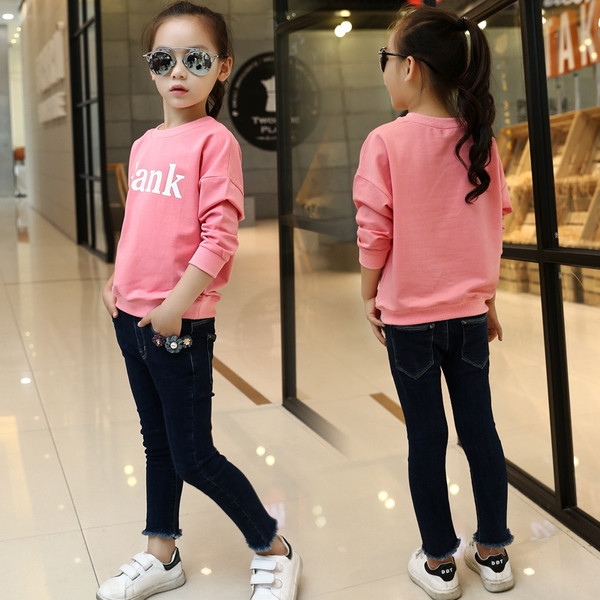 Дебела блуза за момичета в черен, жълт, розов, цикламен и оранжев цвят с различни надписи