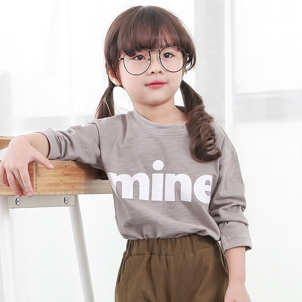 Детска блуза за момичета в над 10 цвята с надпис `Mine`