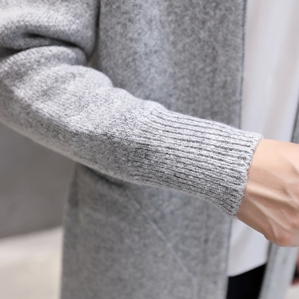 Мъжки есенни и зимни жилетки с изчистен дизайн сиви и черни