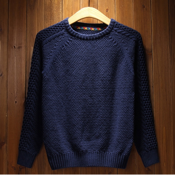 Мъжки пуловери с изчистен дизайн и микс модели в зимни червени зелени сини сиви черни