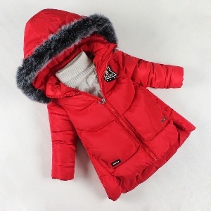 Детско подплатено яке - дълго, с качулка и пух в черен, червен, розов и сив цвят и надпис на гърба