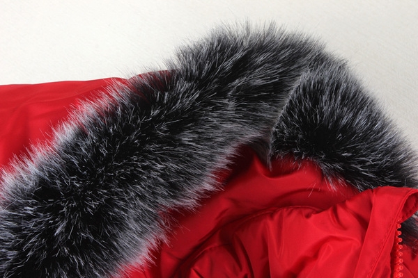 Детско подплатено яке - дълго, с качулка и пух в черен, червен, розов и сив цвят и надпис на гърба