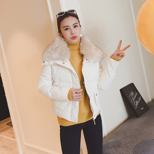 κοντό σακάκι των γυναικών τακτοποιημένα σε τρία χρώματα - μαύρο, ροζ και λευκό