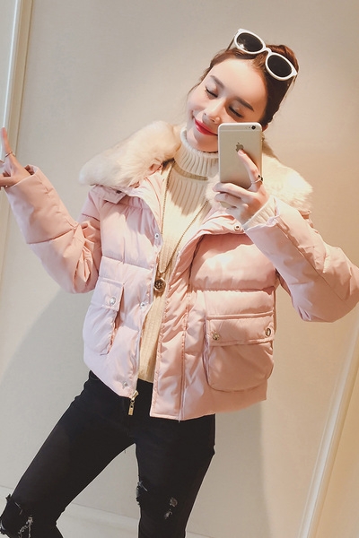 κοντό σακάκι των γυναικών τακτοποιημένα σε τρία χρώματα - μαύρο, ροζ και λευκό