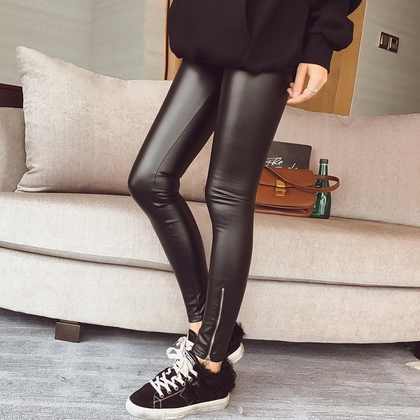 Οι γυναίκες ελαστικό δέρμα σφήνα faux σε μαύρο χρώμα