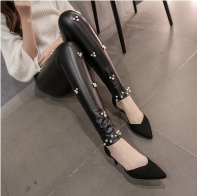 Οι γυναίκες δερμάτινο κολάν βελούδο δύο μοντέλα με φτερά και μαργαριτάρια