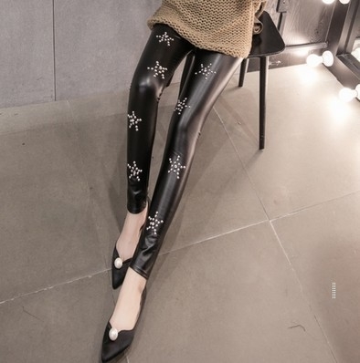 Οι γυναίκες δερμάτινο κολάν βελούδο δύο μοντέλα με φτερά και μαργαριτάρια