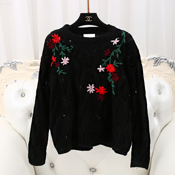 Γυναίκες πλεκτή μπλούζα με λουλούδια σε λευκό μπεζ και μαύρο