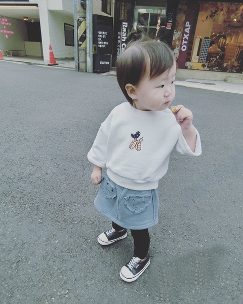 Φούστα των παιδιών για τα κορίτσια γαλάζιο χρώμα εικόνα