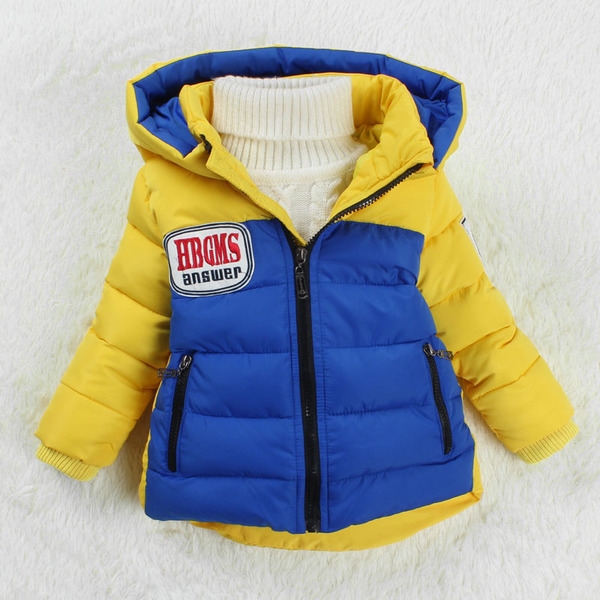 Παιδικό μπουφάν για αγόρια με κουκούλα, κόκκινο, μπλε, σκούρο μπλε και κίτρινο χρώμα