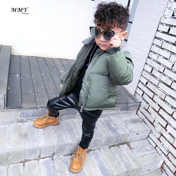 Παιδικό μπουφάν  για αγόρια με απαλό κολάρο, σε μαύρο, ροζ, γκρι και πράσινο χρώμα