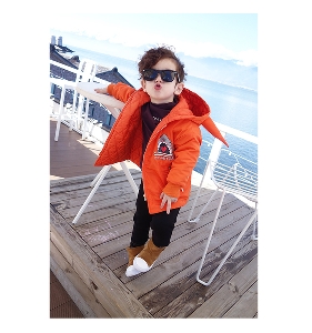 Детско дълго яке за момчета с качулка и рогца, в тъмносин и оранжев цвят, с надпис на гърба