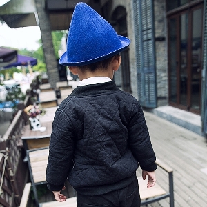 Παιδικό κομψό μπουφάν  για αγόρια με κουμπιά και τσέπες σε μαύρο και μπεζ χρώμα