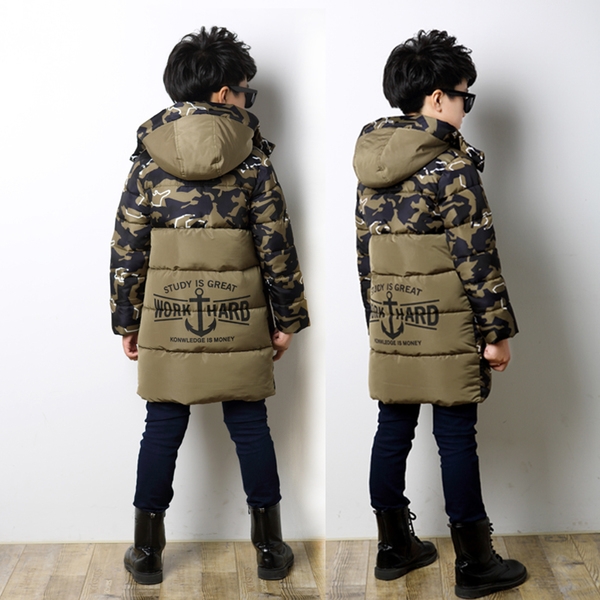 Μακρύ χειμωνιάτικο  μπουφάν για αγόρια με κόκκινο χρώμα. γκρι και πράσινο με κουκούλα