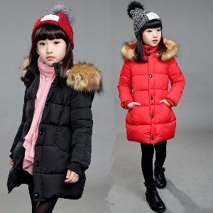 Παιδικό παχύ μακρύ χειμωνιάτικο μπουφάν για τα κορίτσια με  κουκούλα και γούνα σε το κόκκινο και το μαύρο χρώμα