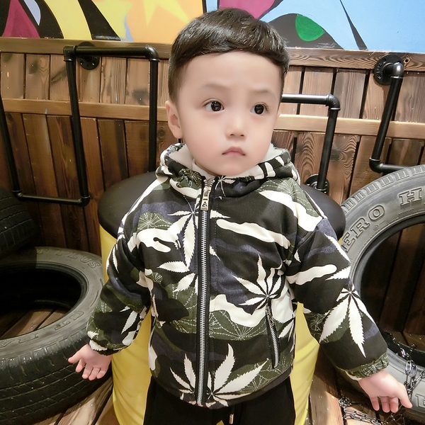 Παιδικό χειμερινό μπουφάν για  αγόρια με κουκούλα